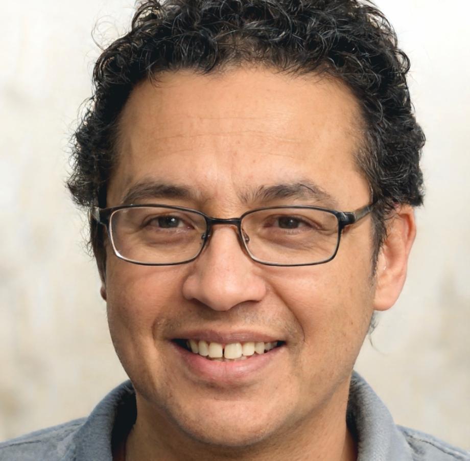Carlos Mendoza, escritor graduado de Quoravulax
